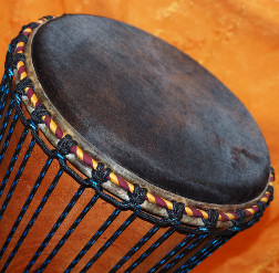 Bougarabou Trommel aus Mali Trommelfell