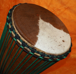 Bougarabou Trommel aus Mali Trommelfell