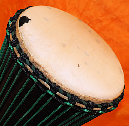 Bougarabou Trommel aus Mali Trommelfell