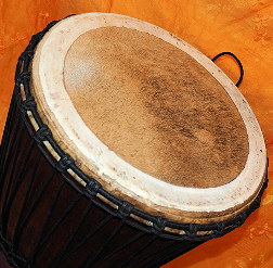 Bougarabou Trommel aus Mali Trommelfell
