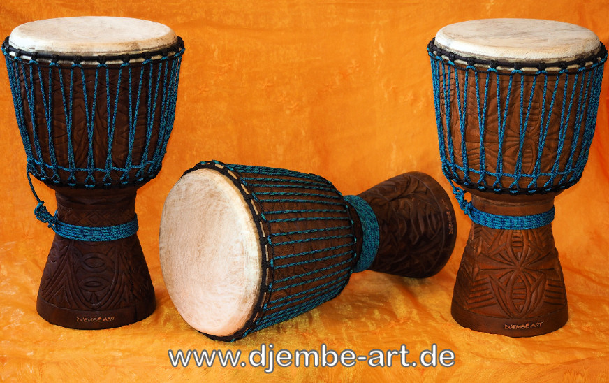 Djembe Trommel Serie 'Sangoma' von Djembé Art aus der Elfenbeinküste, Westafrika